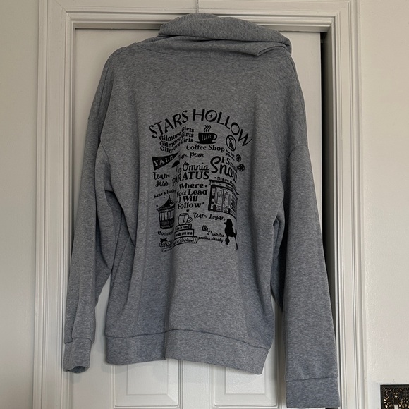 Gray Stars Hollow Graphic Hooded Sweatshirt - Picture 3 of 10